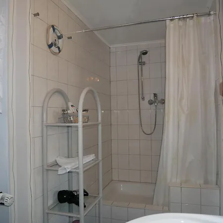 Moelschow Auf Usedom Mit Einem Garten Und W-lan Appartamento Molschow