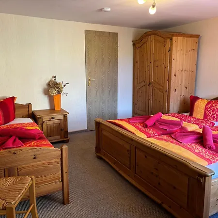 Moelschow Auf Usedom Mit Einem Garten Und W-lan * Molschow